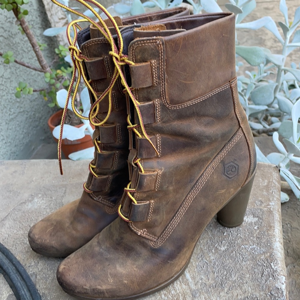 Ladies leather boots - Picture 1 of 7